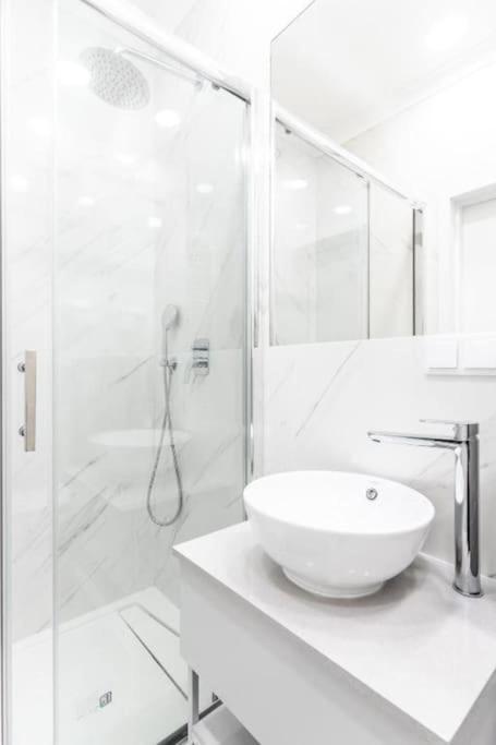 Chic & Luxury Apartment By Mennica Residence Varşova Dış mekan fotoğraf
