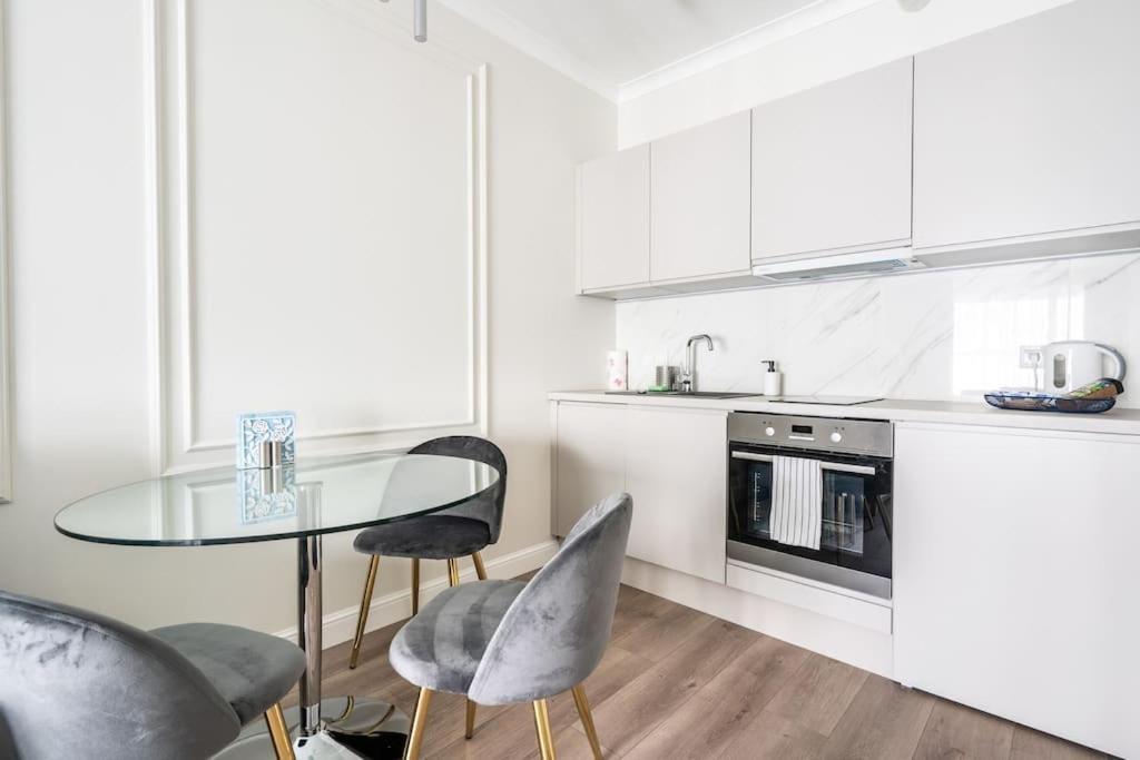 Chic & Luxury Apartment By Mennica Residence Varşova Dış mekan fotoğraf